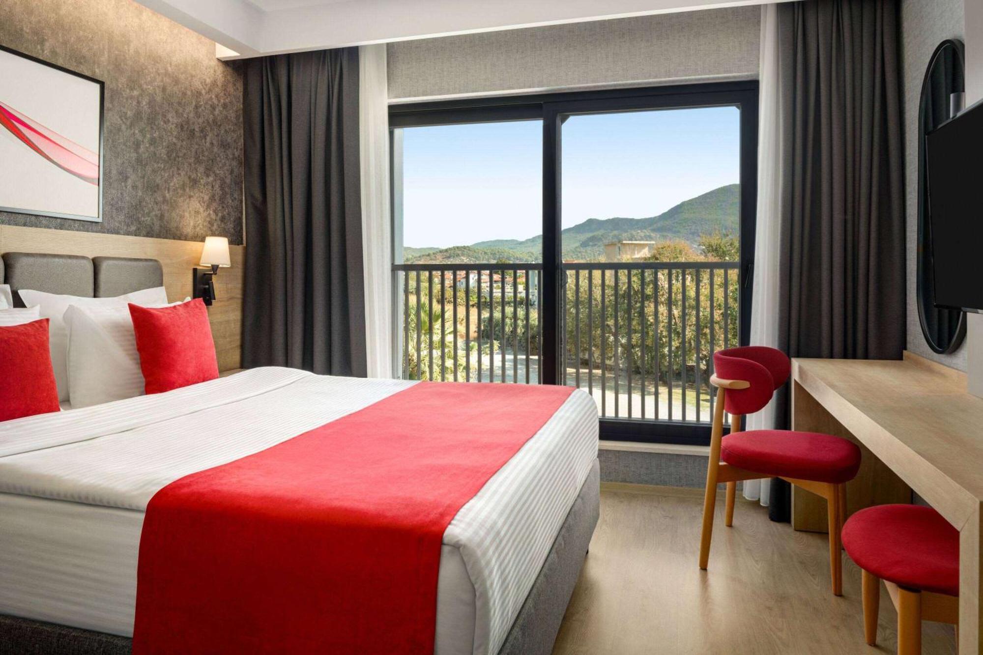 Ramada By Wyndham Dalaman Eksteriør bilde